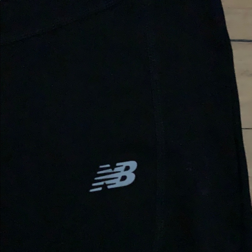 New Balance capri workout pant - Picture 2 of 3